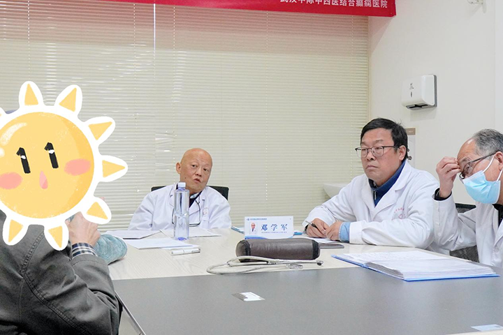 直击邓学军主任联合会诊现场，众多患者慕名而来！精准诊疗助力癫痫疾病患者快速康复！