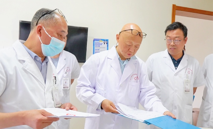 华中科技大学附属协和医院神经内科邓学军教授领衔多学科会诊：用专业与温度点亮患者康复之路