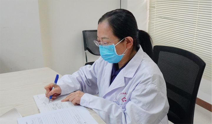 清华大学北京玉泉医院孙朝晖主任莅临武汉中际医院开展联合会诊，共筑健康新年梦