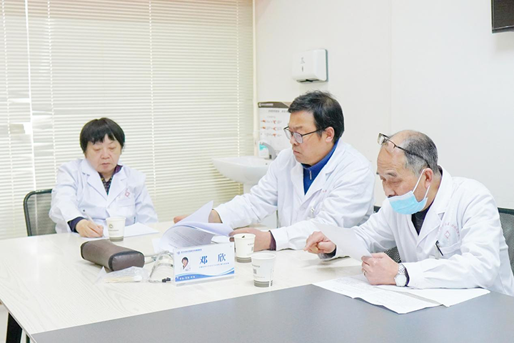 【会诊进行时】4月10-12日北京天坛医院神内专家邓欣主任亲临武汉中际医院会诊，多学科精准守护脑健康