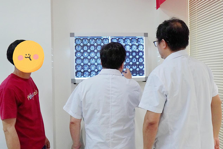 北京天坛医院杨伟力教授莅临武汉中际医院领衔多学科会诊，科学规范诊疗，助力癫痫患者重获健康人生!